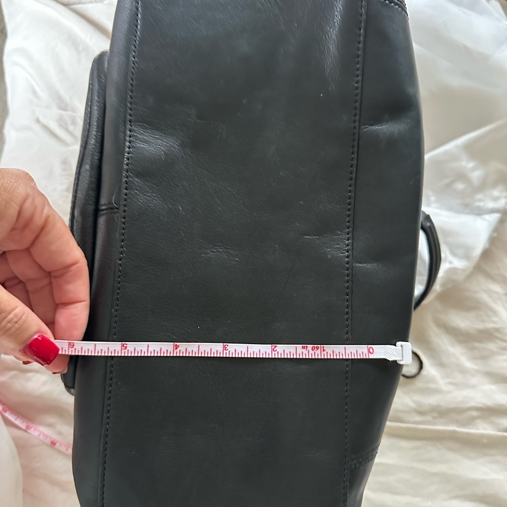 Vintage Coach Black Leather Shoulder Bag - Picture 11 of 12